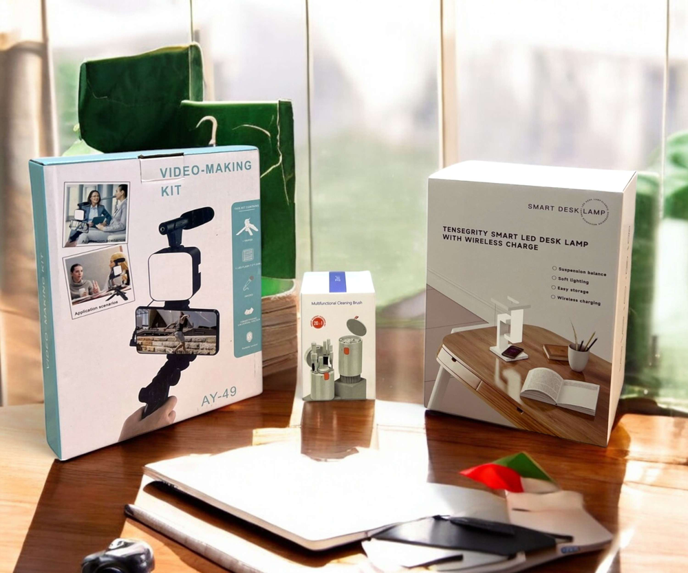 عرض (فرشاة تنظيف مع ضوء فيزيائي و ستاند تيكتوك) Preview Image