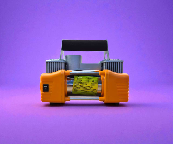 منفاخ اطارات مع عدة Image 1 Preview