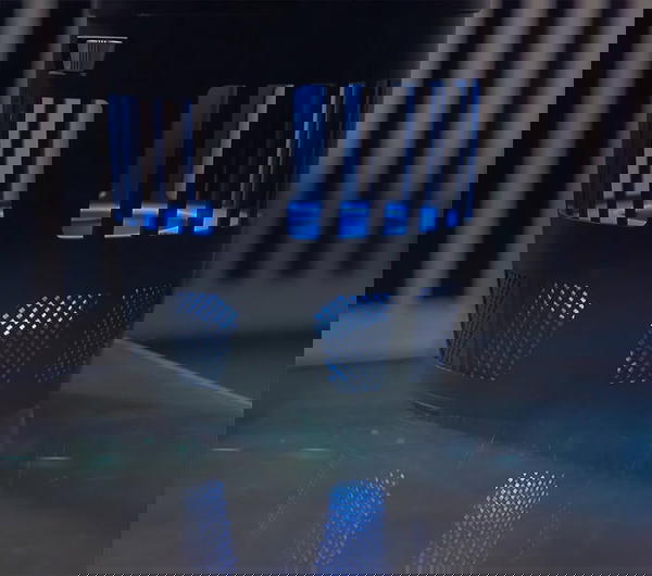 مصباح وقانصة حشرات وسبيكر وباور بانك 4 في 1 Image 6 Preview