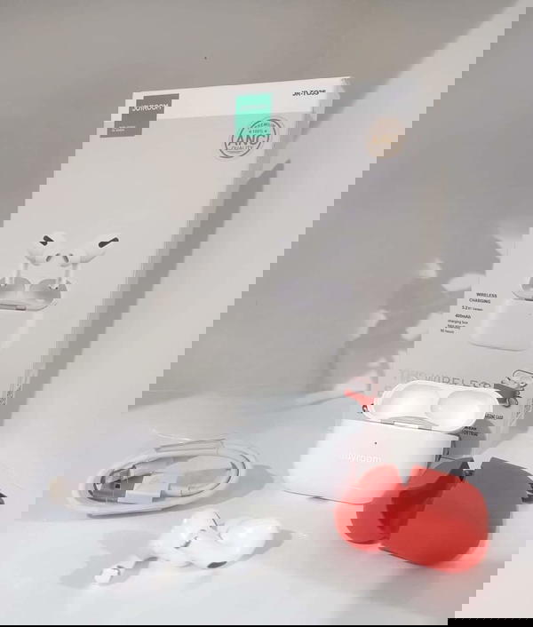 سماعه ايربودز جيروم Image 7 Preview