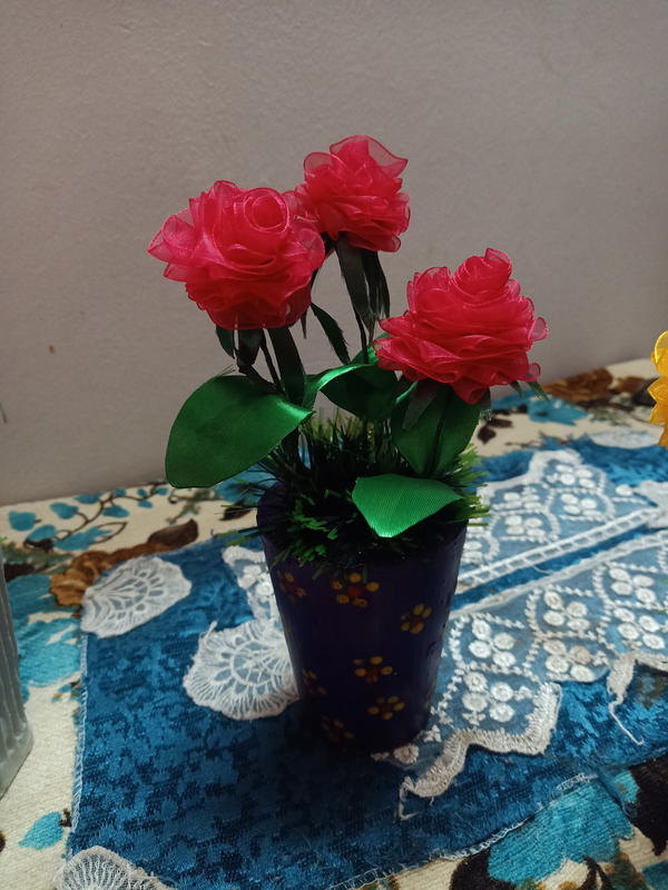 فازة ورد صغيرة Image 2 Preview