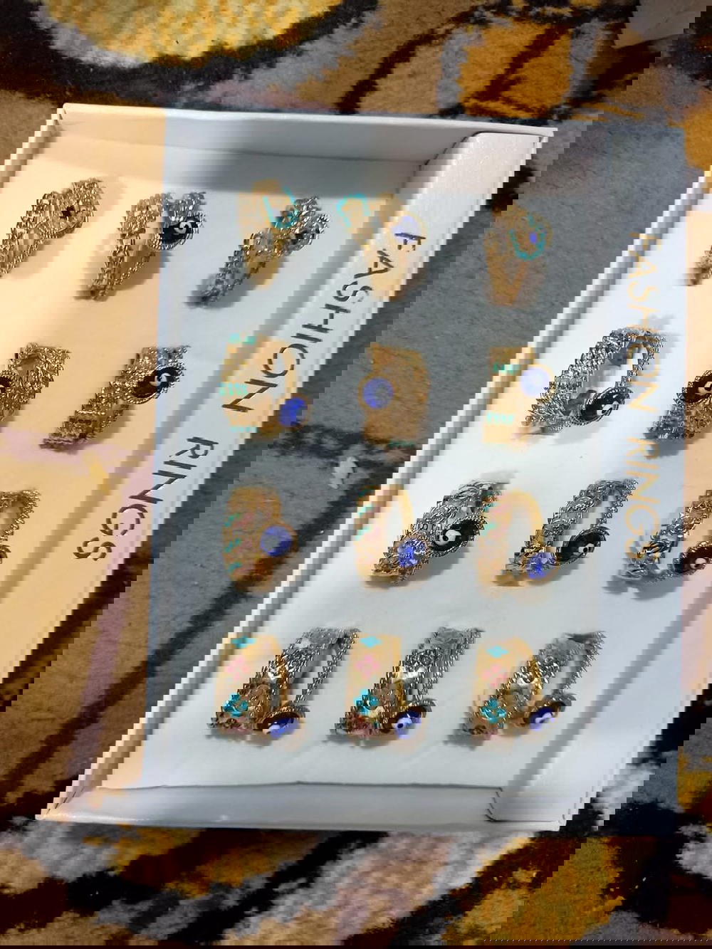 خاتم الخرزه الزرقاء الذهبى Preview Image