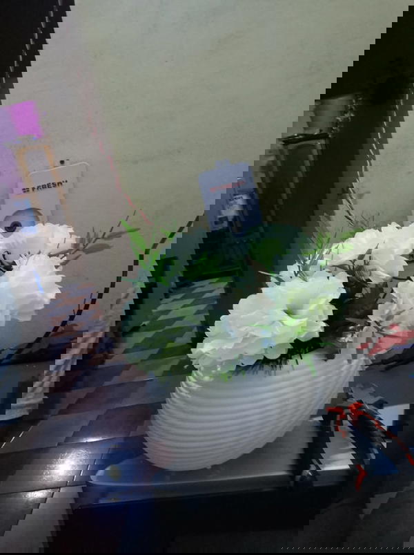 زهرية ورد وسط Image 5 Preview