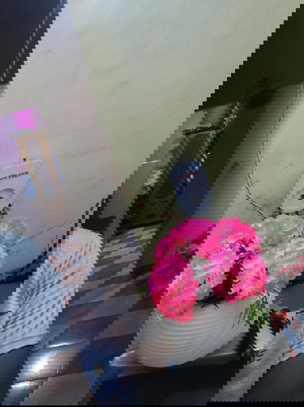 زهرية ورد وسط Image 7 Preview