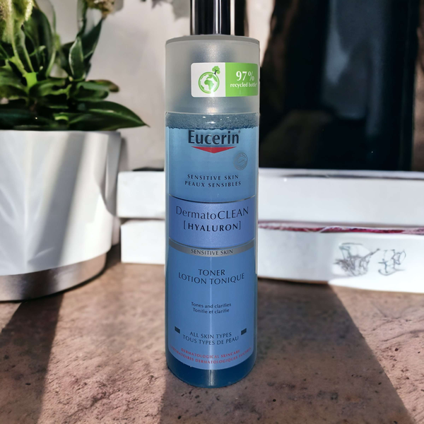 منظف لطيف للوجه من ماركة Eucerin. Image 1 Preview