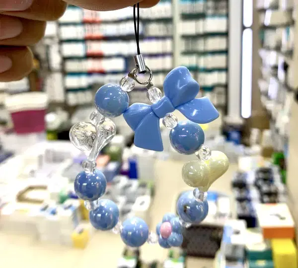 مدالية خرز للموبايل اكثر من ١٢ شكل والوان Image 6 Preview