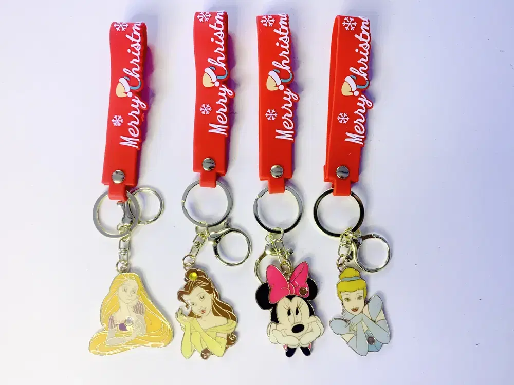 مدالية مفاتيح بناتي Preview Image