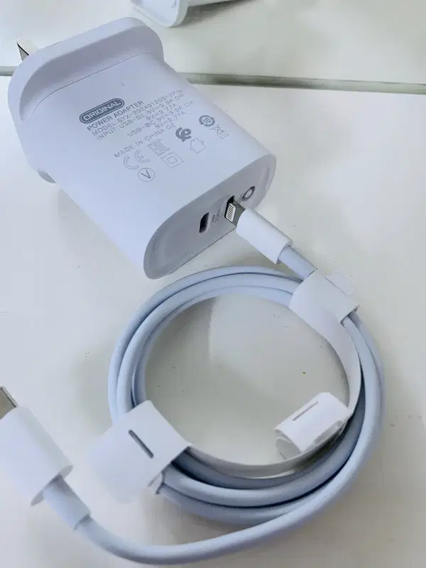 راس شاحن PD50w منفذين TC+IP Image 2 Preview