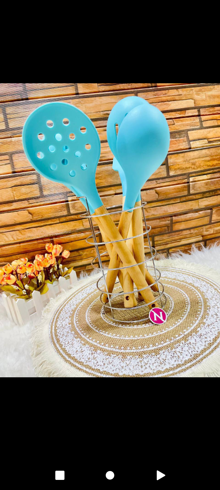 طقم توزيع يد خشب وسط Preview Image