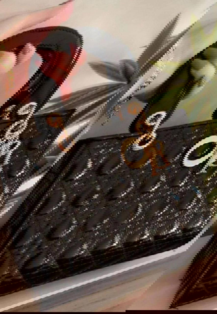 LADY DIOR – סמל האלגנטיות! 👑 Preview Image