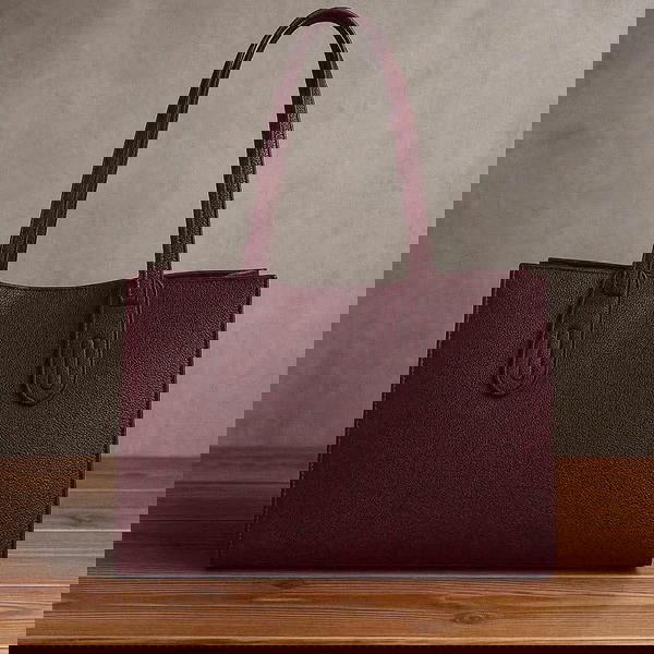 CLASSIC TOTE COLLECTION  Image 4 Preview