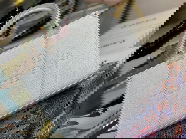 THE TOTE BAG - الشنطة اللي كل بنت بدها! 🛍️💥 Image 2 Preview