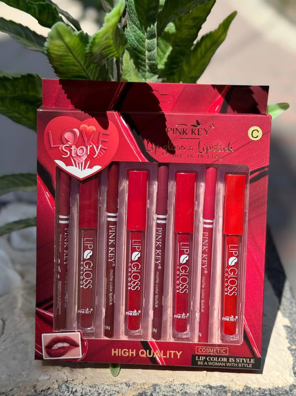 4 قلام حومرة4 قلام تحديد شفايفالبكج كامل 😍😍😍 Preview Image