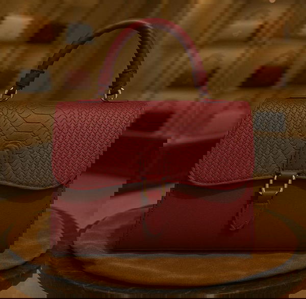 الكولكشن الأروع! شنط بجلد الثعبان!  Image 1 Preview