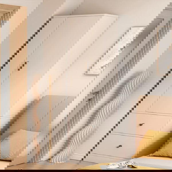 خزانة ملابس مع رفوف جانبية وجوارير بشكل رائع جدا  Image 2 Preview