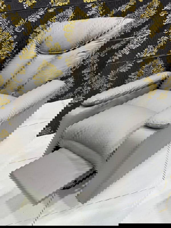 كنبة فاخرة مع مسند اقدام  Image 2 Preview