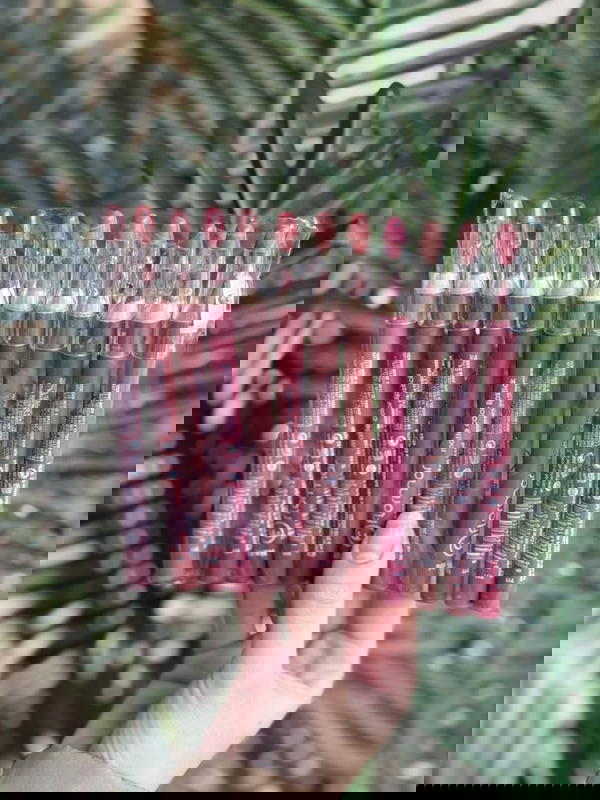 ليب لاينر دزينه 12 حبة  🔥🔥 Image 1 Preview