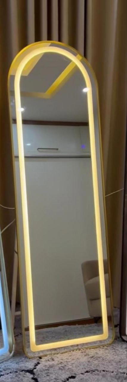 مرآة مضيئة دهبي  Image 2 Preview