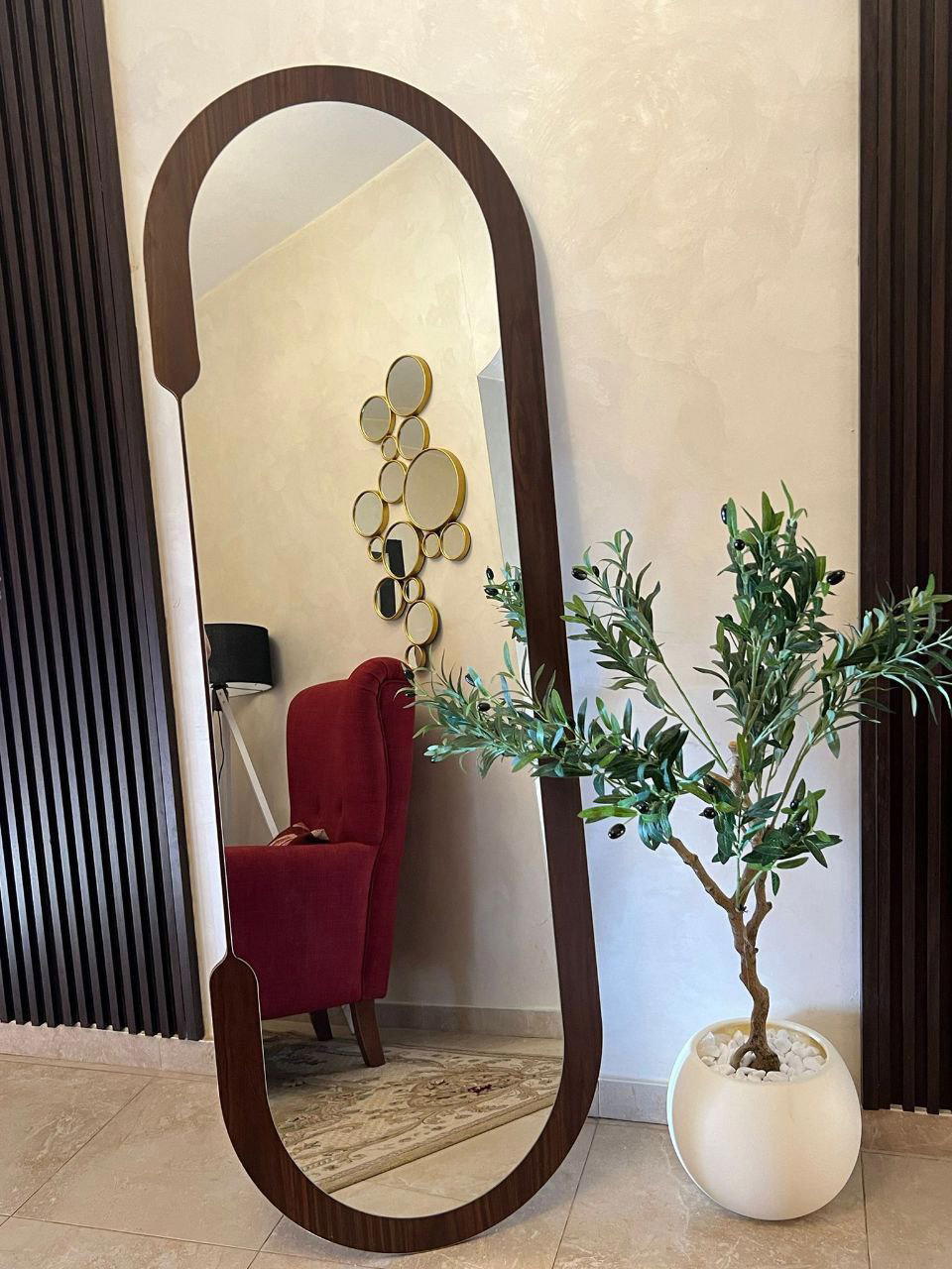 مراه اطار خشبي بيضاوي Preview Image