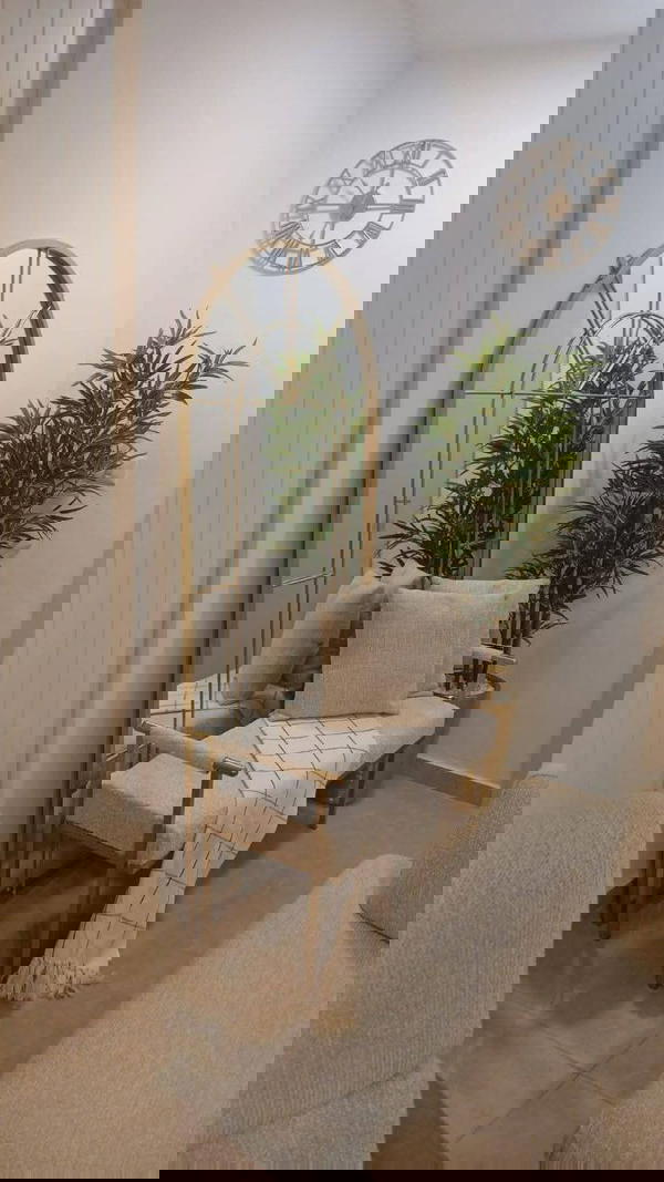 مراية مع مقعد عليها  Image 3 Preview