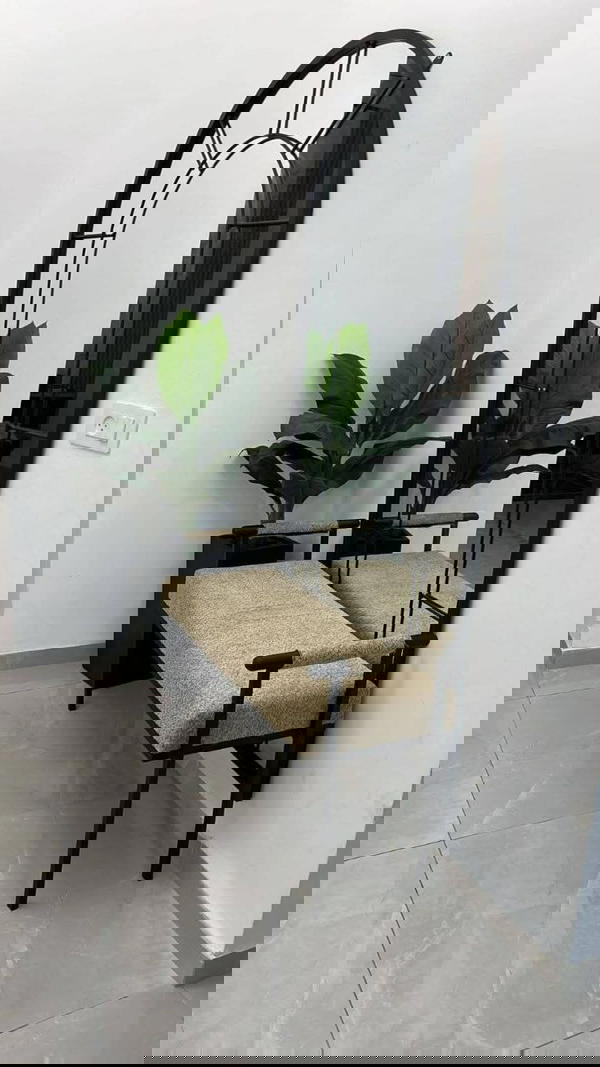 مراية مع مقعد عليها  Image 4 Preview