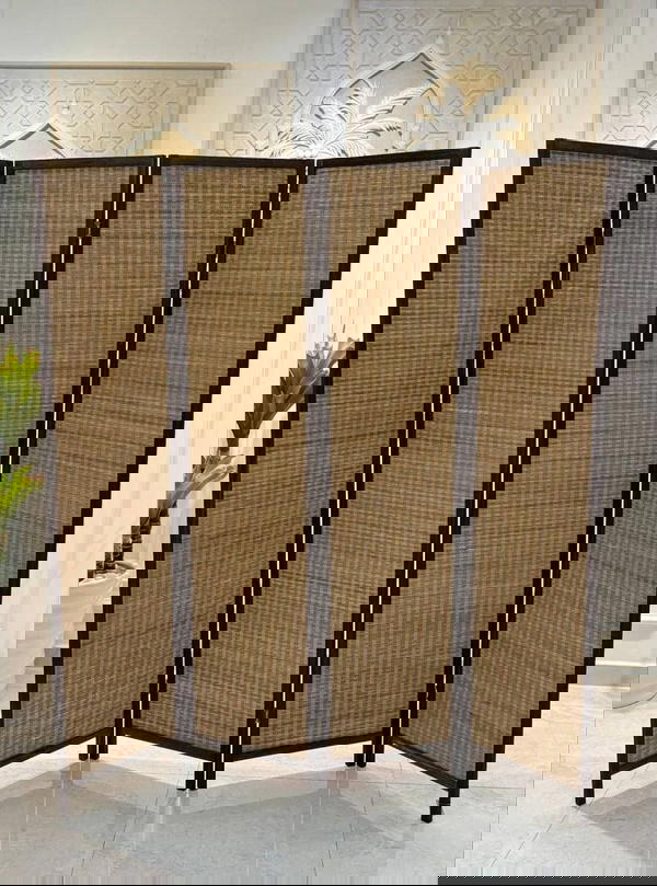 قاطع قش متوفر ثلاثة الوان القياس 180*160  Image 1 Preview