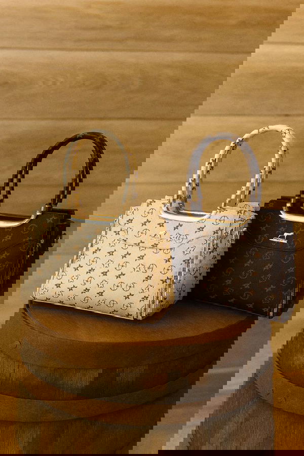 شنط Image 3 Preview