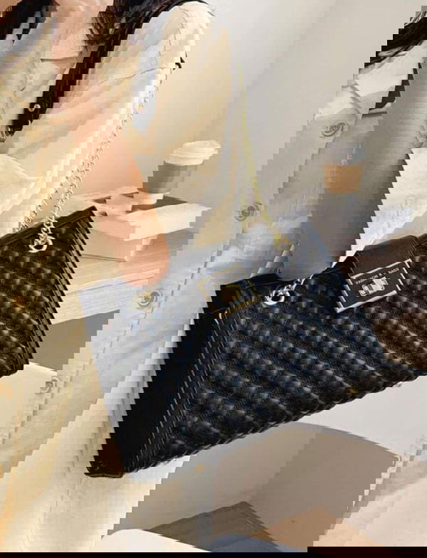 شنط مبطنة فاخرة  Image 4 Preview