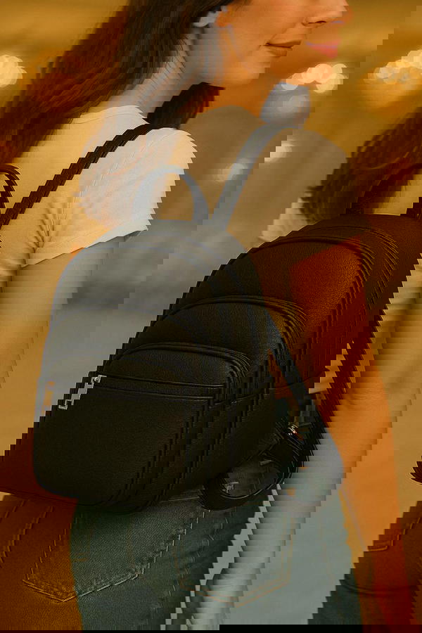 شنط ظهر نوعيه ممتازه وثقيله Image 2 Preview