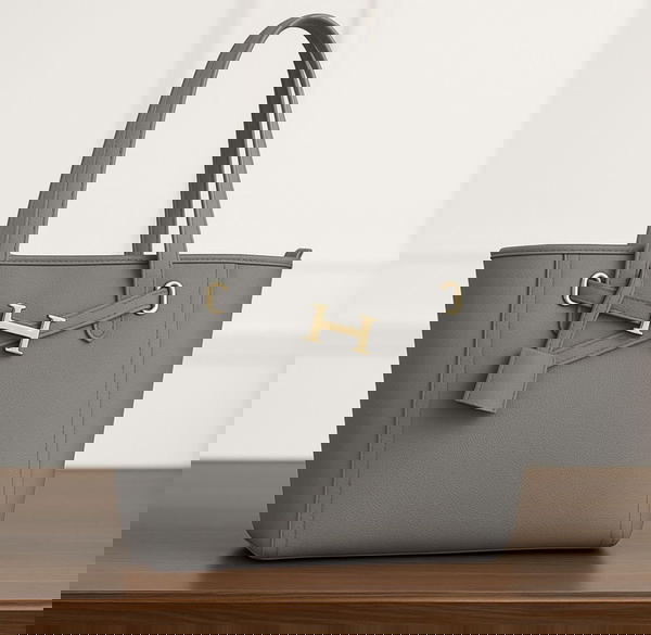 شنطة بقفل Image 1 Preview