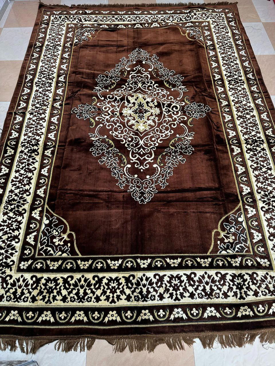 سجاد عجمي اصلي حجم كبير 200*300سم مخمل سوبر سوفت باجمل نقشات واجمل ديزاين    Preview Image