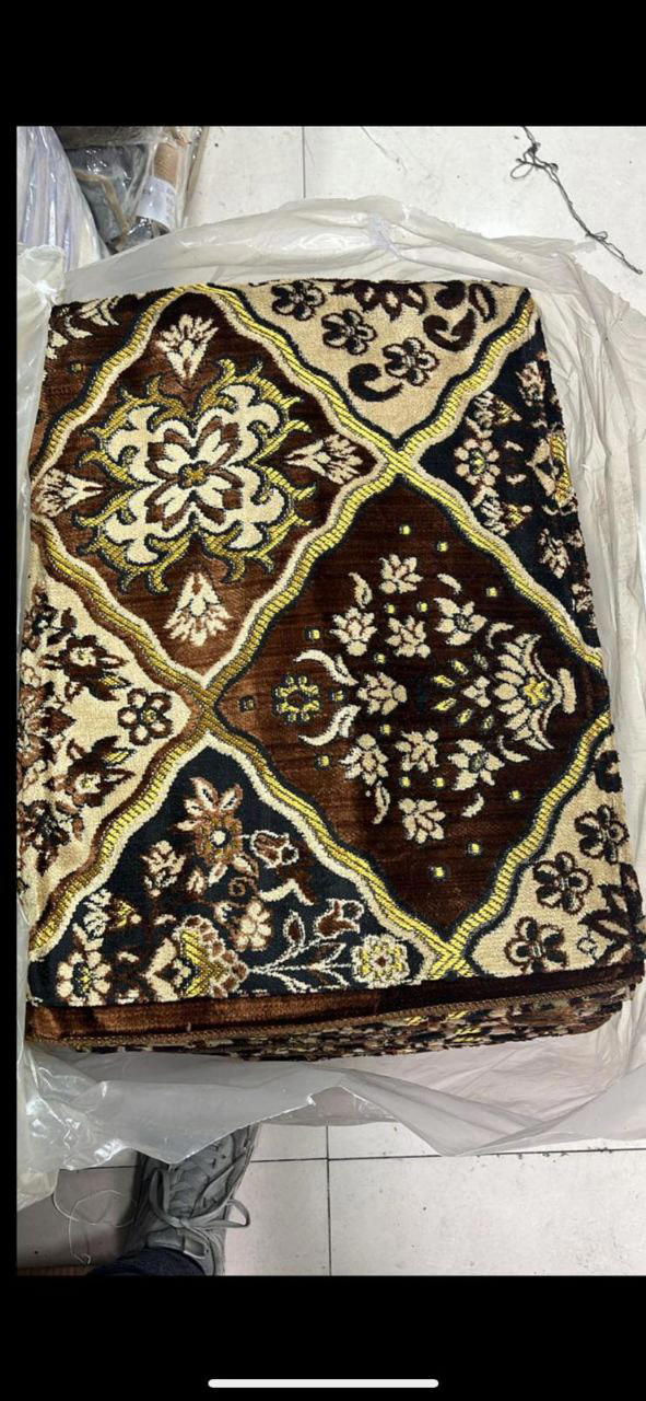 سجاد عجمي اصلي حجم كبير 200*300سم مخمل سوبر سوفت باجمل نقشات واجمل ديزاين    Image 3 Preview
