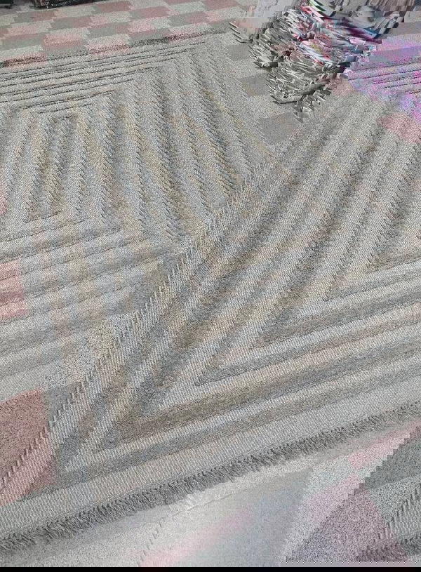 سجاد هندي ثقيل مميز بعدة الوان ومقاسات المميز متوفر الان 🤩🤩🤩 Image 3 Preview