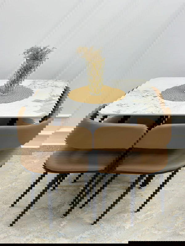 طاولات سفرة جرانيت مميزة جدا مع اربع كراسي حديد مع جلد وتنجيد مربع و دائري قطر 80 و ارتفاع 75 Image 3 Preview