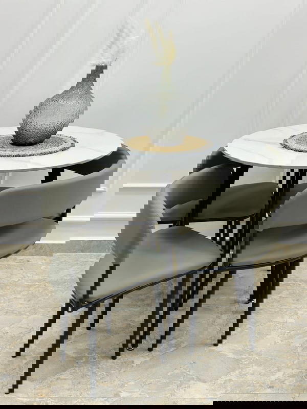 طاولات سفرة جرانيت مميزة جدا مع اربع كراسي حديد مع جلد وتنجيد مربع و دائري قطر 80 و ارتفاع 75 Image 6 Preview