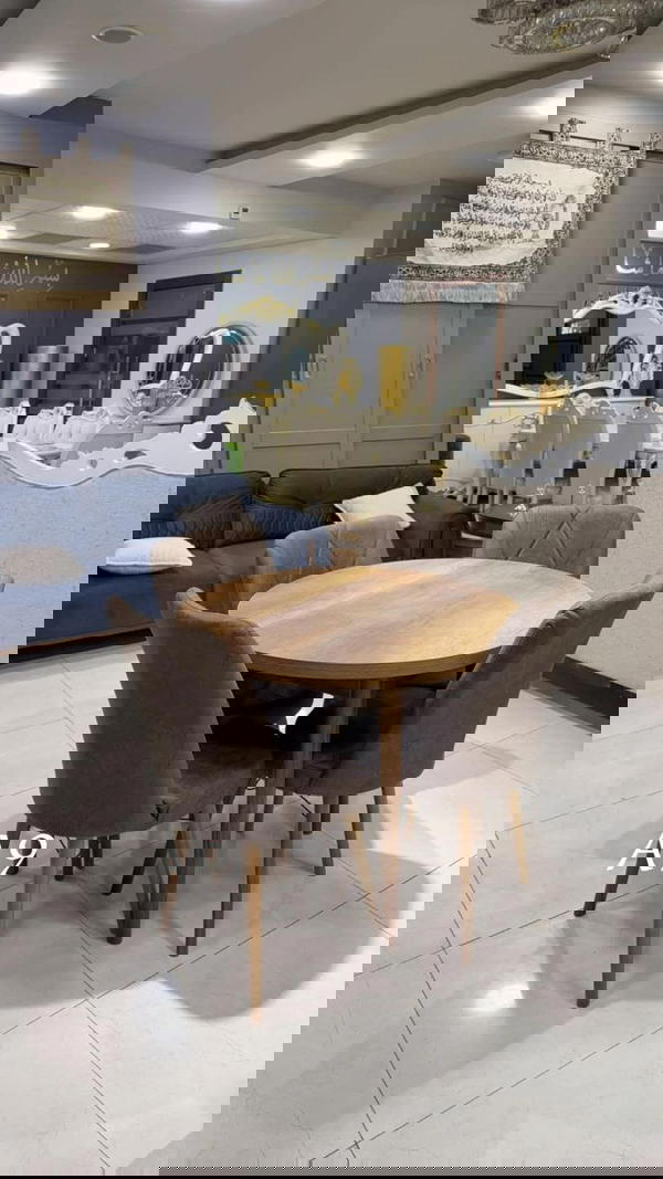 طاولة سفرة Image 1 Preview