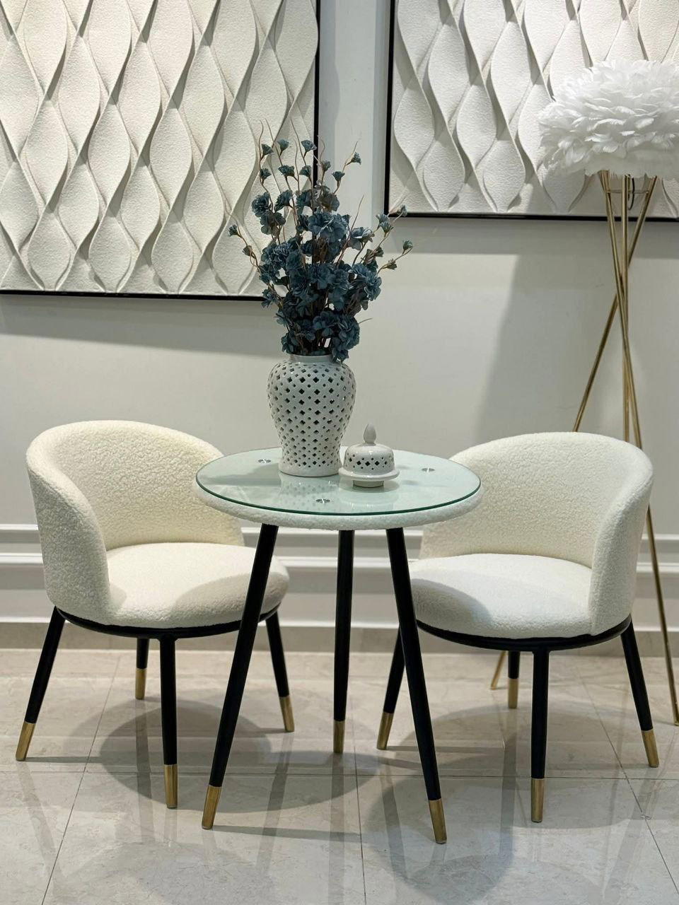 طقم قعدة فرو كرسين مع طاولة  Preview Image