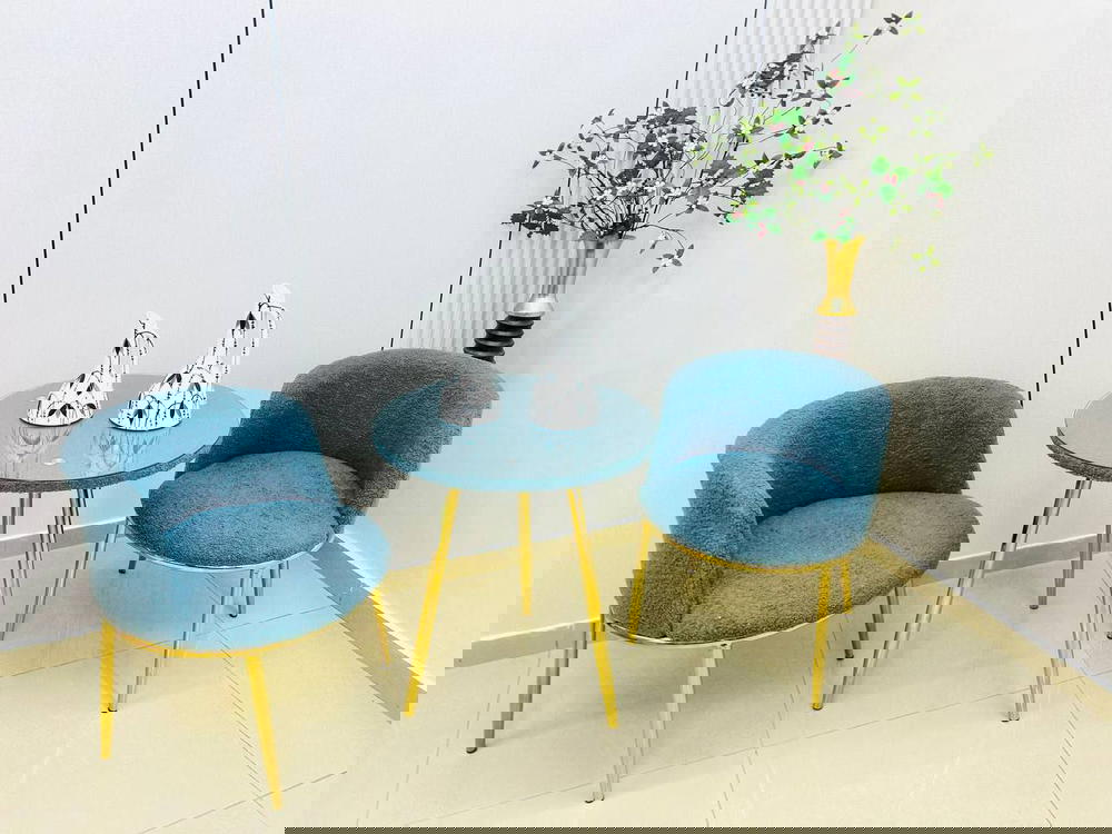 طقم طاولة مع كرستين Preview Image