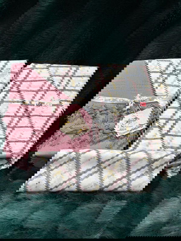 كوفرته 1 قطعه مع طقم سرير كبير 4 قطعه موديل زاهيه من اكسلانس  Image 1 Preview