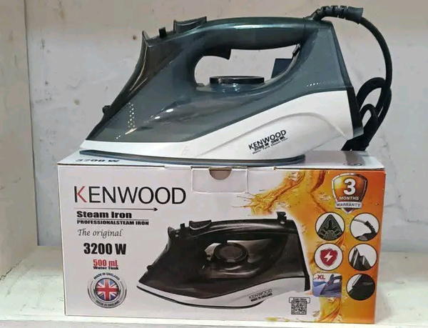 مكوة بخار كينوود 3200 وات Image 3 Preview