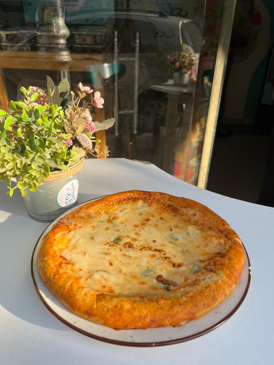 بيتزا خضروات وسط دقيق لوز  Preview Image