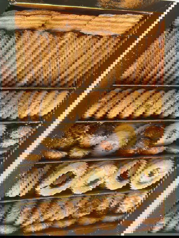 كحك العيد بدقيق اللوز كيلو مشكل Image 1 Preview