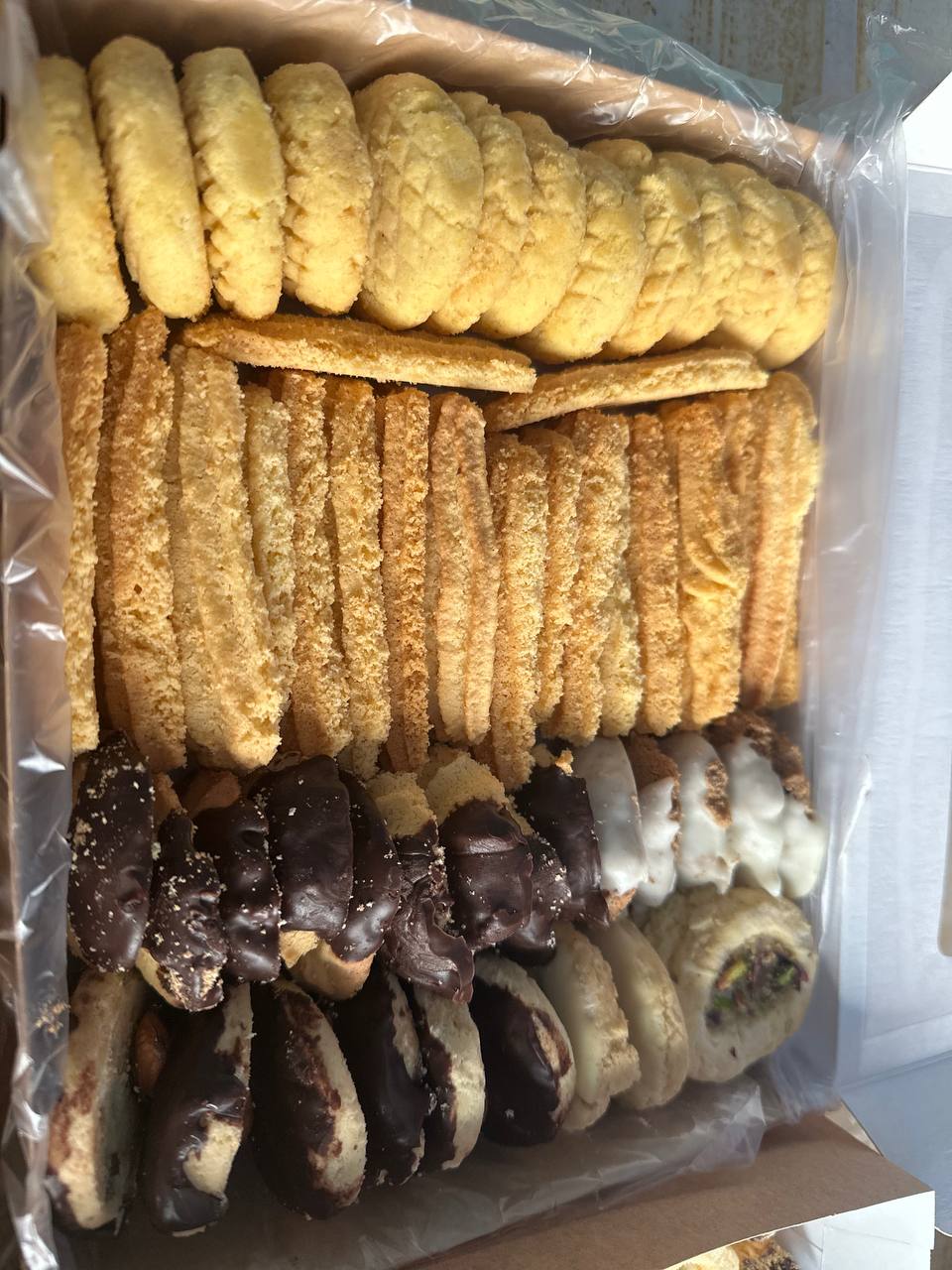 كحك العيد بدقيق اللوز مشكل ٥٠٠ جم  Preview Image