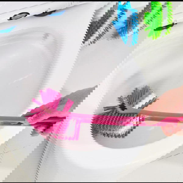 فرشاه تواليت الرهيبه Image 3 Preview