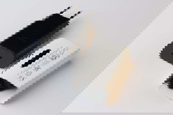 شاحن ثنائي سامسونج 25 وات فاست  Image 2 Preview