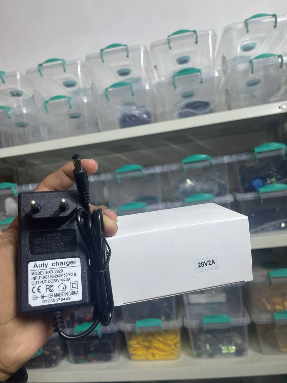 28v 2A AUTY CHARGER Preview Image