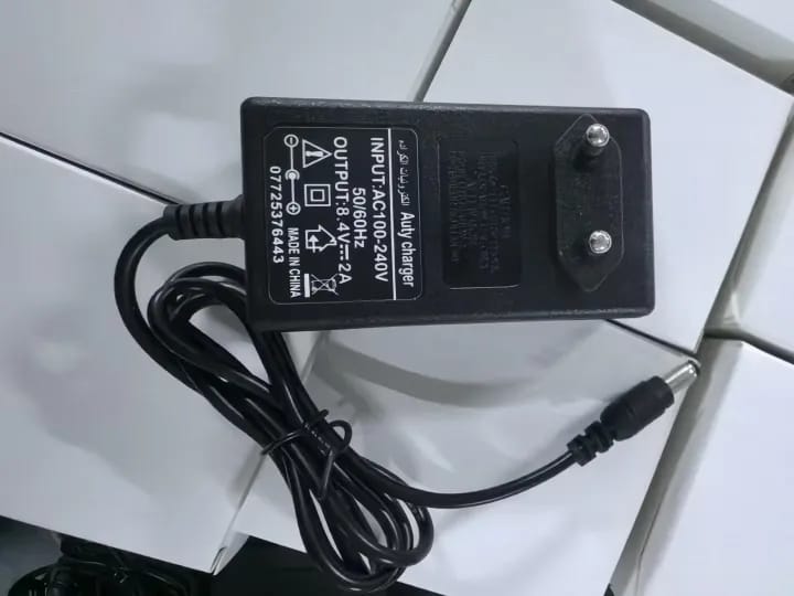 شاحن 8.4v 2A AUTY  CHARGER Preview Image