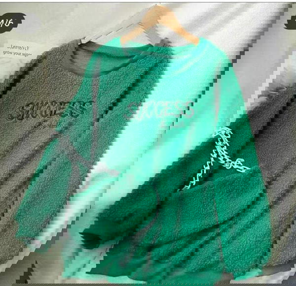 بلوفر فرو بشنطة Image 3 Preview