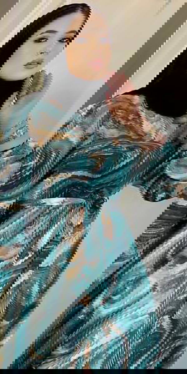 دريس الوان Image 2 Preview