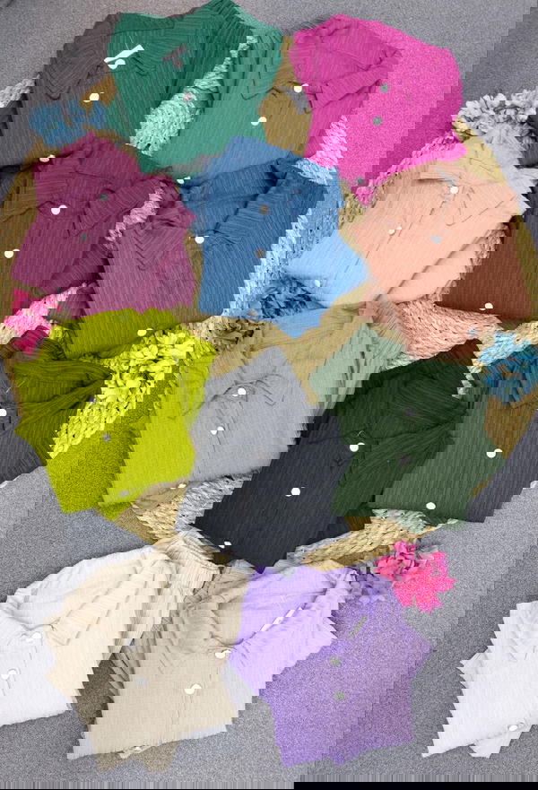 سوت قطعتين بزراير Image 7 Preview